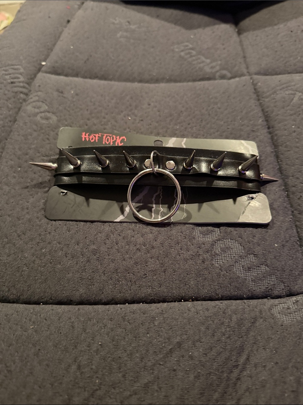Hot Topic Black Spiked O-Ring Choker